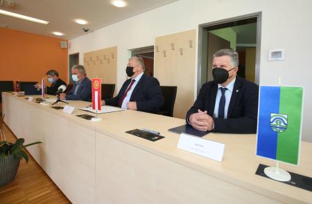 PODPIS SPORAZUMA 03 FOTO LJUBO VUKELIČ